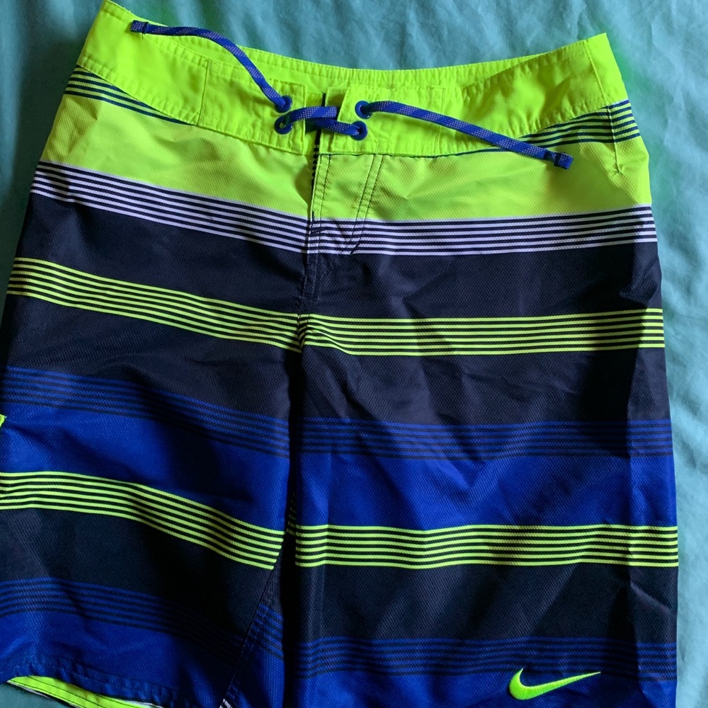 Boy’s xl Nike hybrid shorts